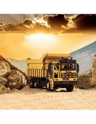 Camión Volquete de Robotime.