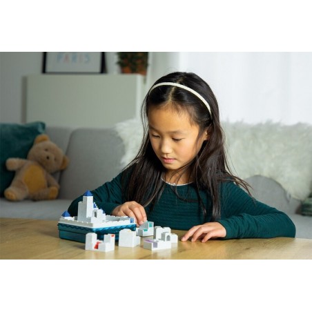 Escapa de Atlantis es un juego de lógica individual editado por Smart Games