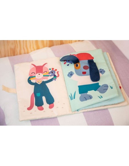 Libro de Texturas de Nina de Lilliputiens.