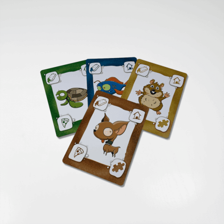 Mascotas es un juego de cartas para niños con mucha interacción. Editado por Átomo Games.