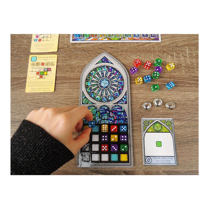 Sagrada juego de mesa de colocación de dados de Devir