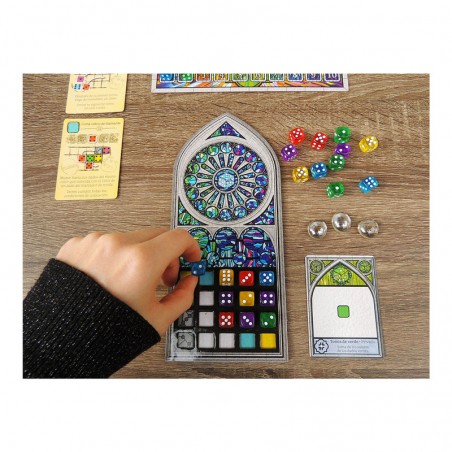 Sagrada juego de mesa de colocación de dados de Devir