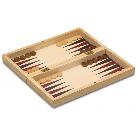 Tres juego de madera en uno: Ajedrez, damas y backgammon. Fabricado por Cayro.