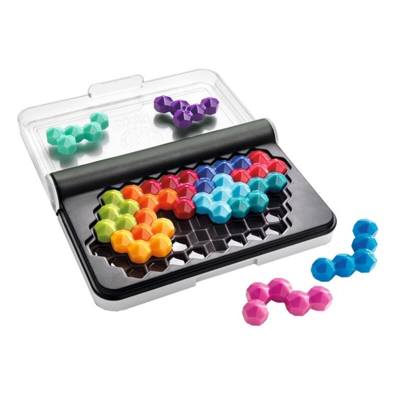 iQ Six Pro es un juego de lógica para un jugador editado por Smart Games.