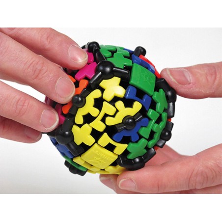 Gear Ball es un rompecabezas de RecentToys