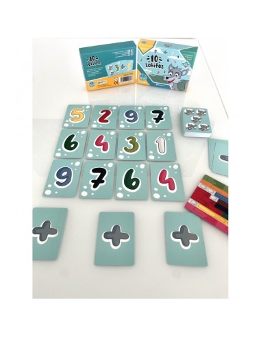10 Lobitos es un juego de cartas para que los niños aprendan operaciones hasta 10. Editado por Aula en Juego.