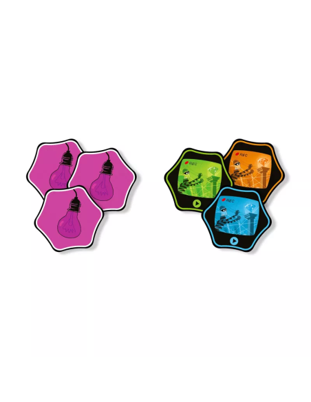 Hand up! es un juego de observación y rapidez editado por FlexiQ.