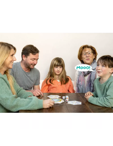 Make a Moove! es un divertido juego de cartas de observación y rapidez editado por FlexiQ.