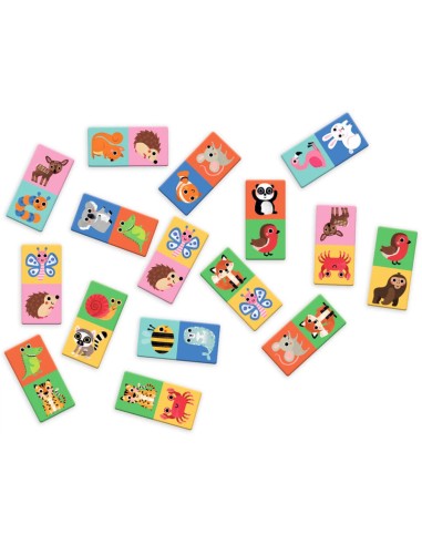 Cadomino es un juego de rapidez inspirado en el dominó. Editado por Djeco.