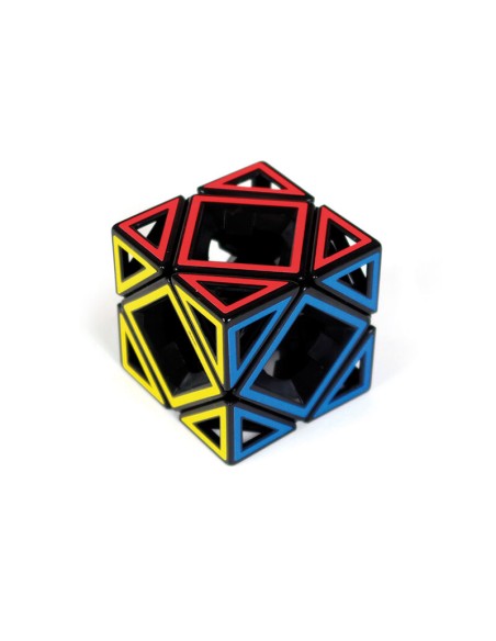 Hollow Skweb cube es un cubo hueco de gran calidad de Recenttoys.
