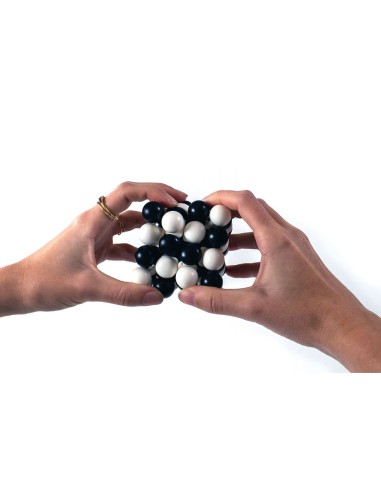 Polar cube es un apasionante cubo de Recenttoys.