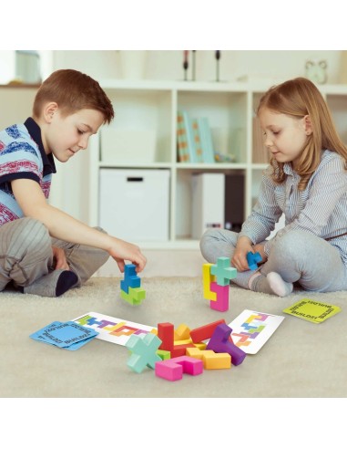 Buildzi es un juego de rapidez, habilidad y lógica editado por Lúdilo.