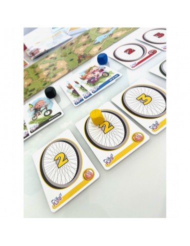 Baby Race es un divertido juego de cartas de habilidad y rapidez. Editado por Átomo Games.