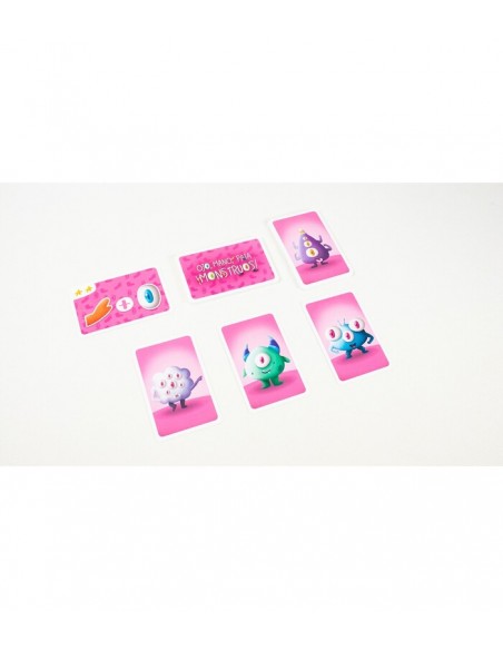 Ojo Mano pata ¡Monstruos! es un juego de cartas de Átomo Games.