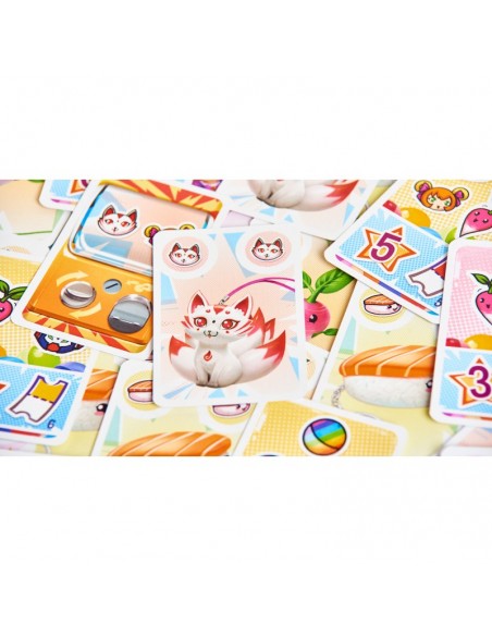 Gasha es un juego de cartas familiar de Tranjis Games.