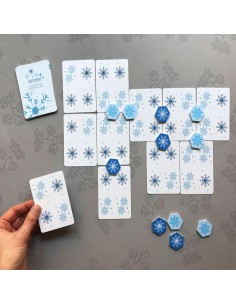 Winter es un juego de cartas para dos jugadores de la editorial Devir. 2