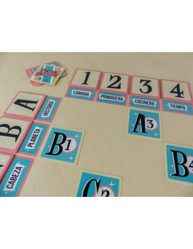 Pistas Cruzadas es un juego de Palabras de Maldito Games.