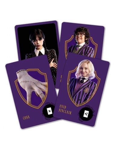 Miércoles: Criaturas y Excluidos es un juego de cartas de SD Games.